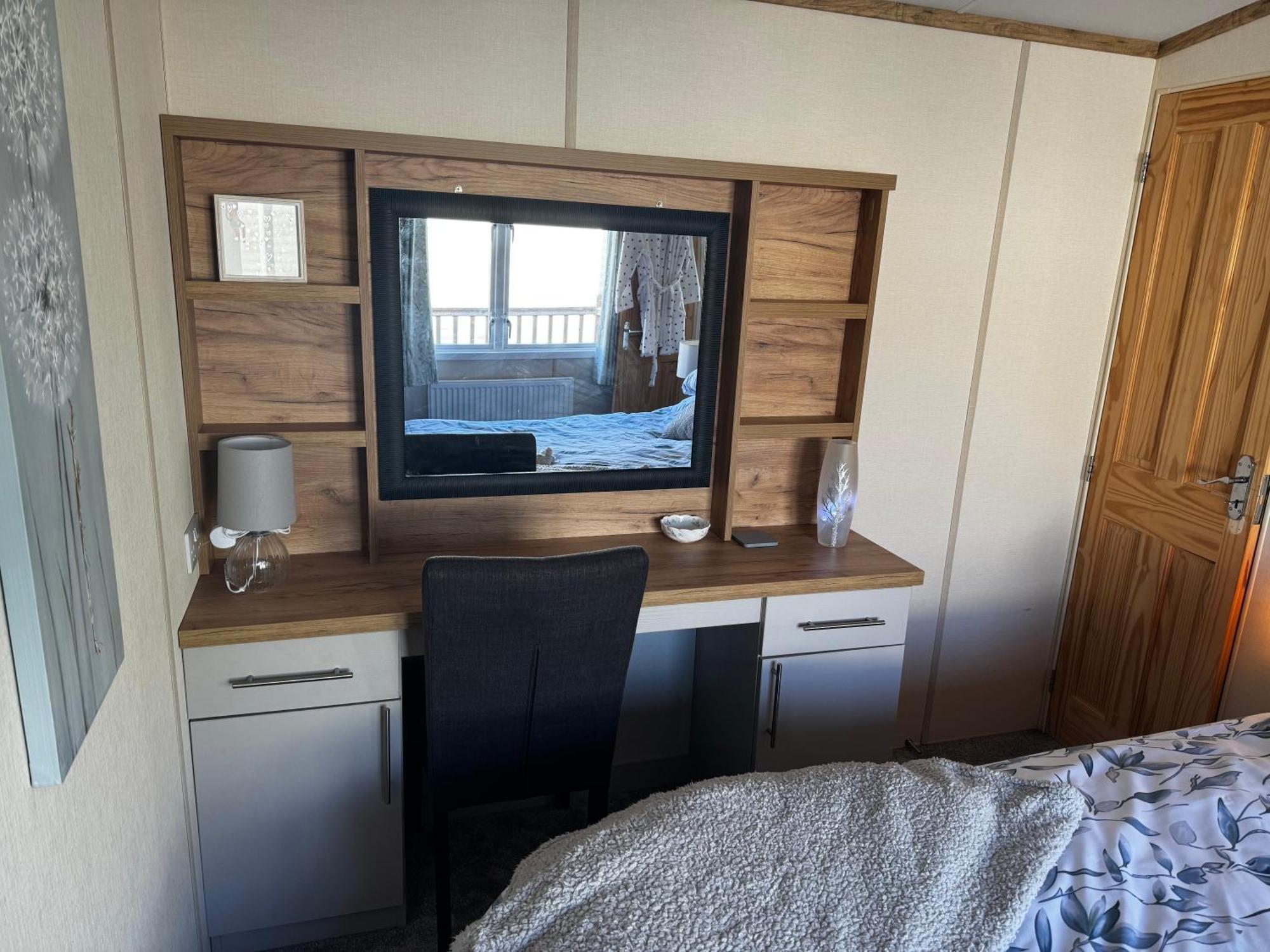 A & C Plot 41 - Hot Tub - 1 Double Bedroom- 1 Twin 2 Bathrooms 4 Pm Check In No Commercial Vans - Plot 41 Check In 4 Pm * High Hesket